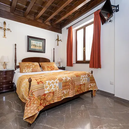 Apartamentos En Pleno Centro, Aljibe Rodrigo Del Campo 1C Granada Buitenkant foto