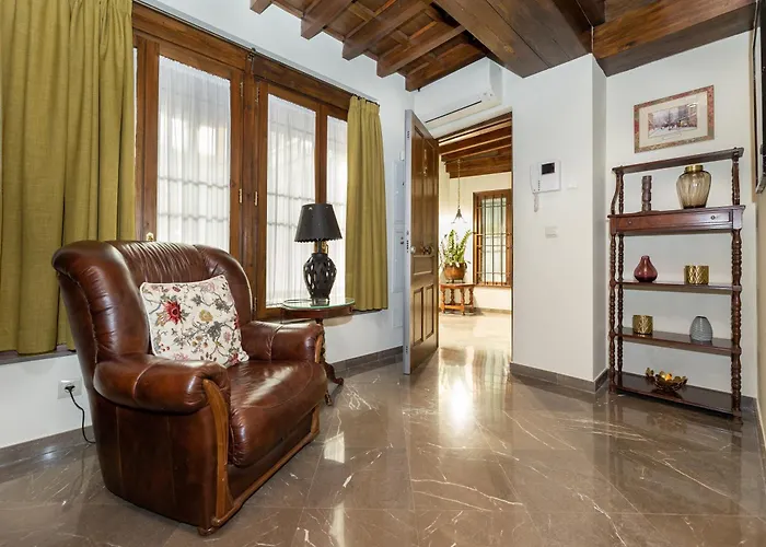 Apartamentos En Pleno Centro, Aljibe Rodrigo Del Campo 1C